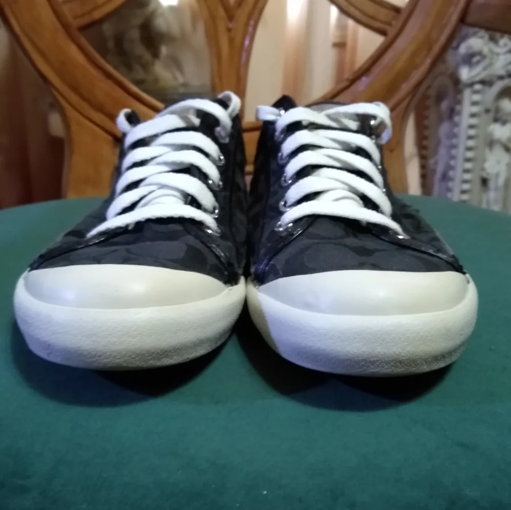 Coach Shoes - Picture 5 of 6